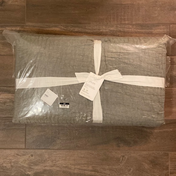 Pottery Barn Bedding Pottery Barn King Quilt Poshmark